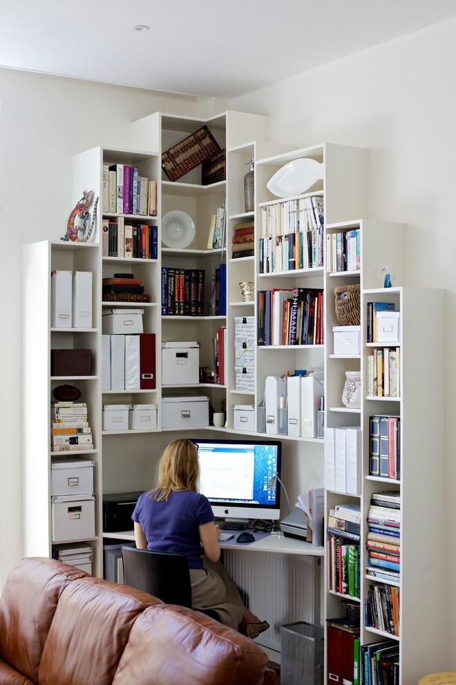 https://www.tinysociety.co/img/33-cool-small-home-office-ideas-10.jpg