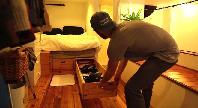 3. Hidden drawers 