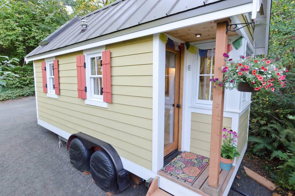 13 Amazing Tumbleweed Tiny Houses