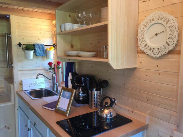 https://www.tinysociety.co/img/belle-tiny-house-2.jpg