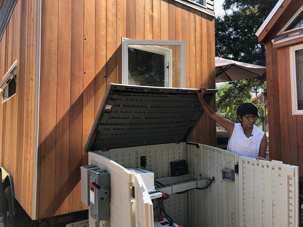 tiny house solar powered