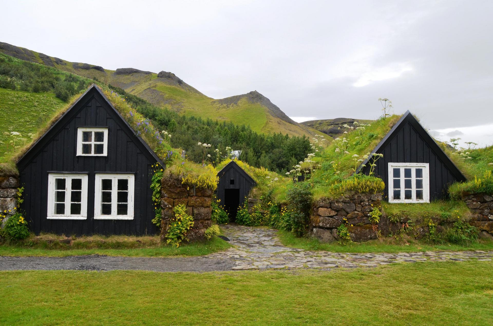 tiny house foundation