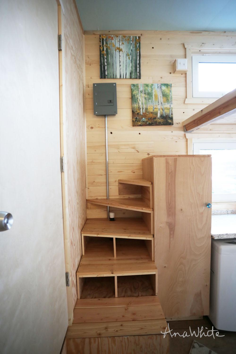 Tiny House Storage Tips for Small Spaces